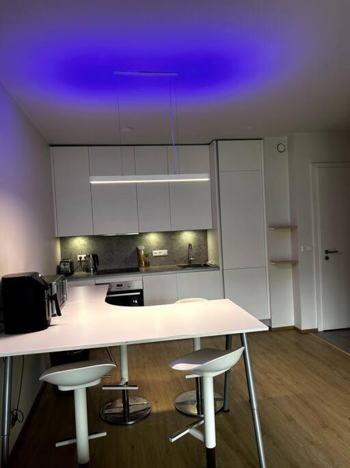 A Modern & Homely Apartment Рейкьявик Экстерьер фото